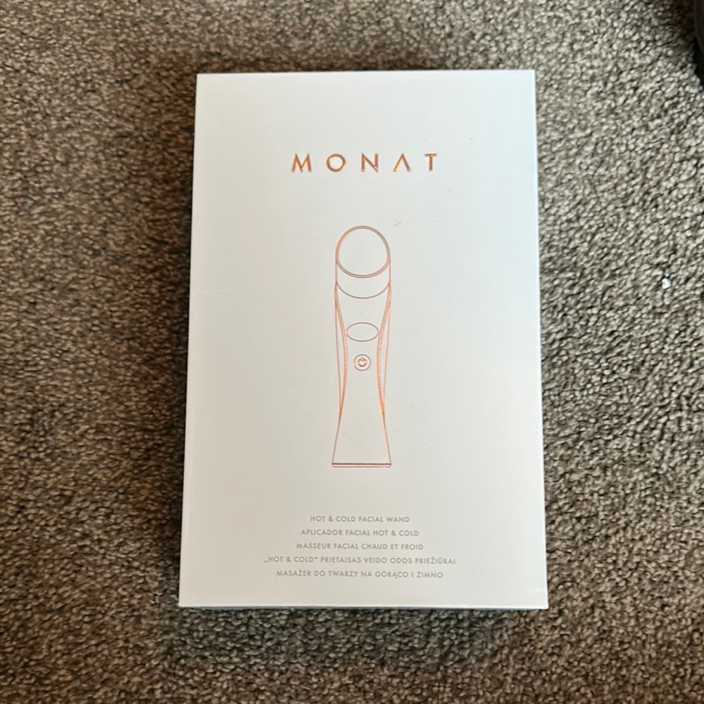 Monat Hot & Cold Facial Wand